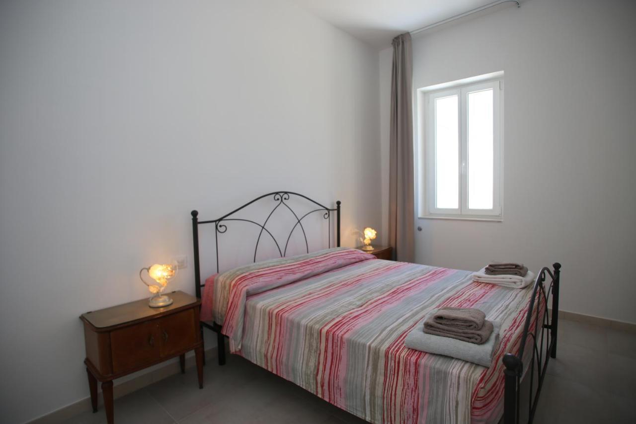 Appartamenti Luce Βιέστε Εξωτερικό φωτογραφία